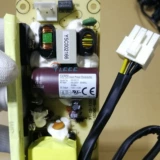 Переключатель имеет встроенную модель APD модели APD: NW-65C12 12V5.4a