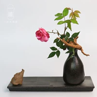 Bình hoa màu đen gốm đơn giản chậu hoa cơ sở bong bóng khô bàn Nhật Bản đường dẫn hoa nhỏ - Vase / Bồn hoa & Kệ chậu dài trồng cây
