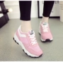 Giày chạy bộ nữ màu hồng nhẹ thoáng khí giảm xóc giảm xóc giày thể thao nữ đế cao
