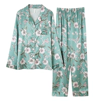 Роза красная