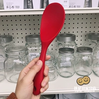 Красный рис ложка