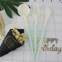 Светло-зеленый