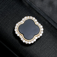 5-классная четырехлистная трава