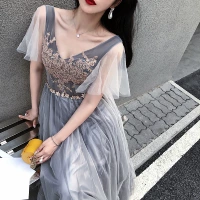 Темно -серый v -neck (2)