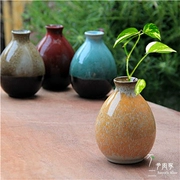 Phong cách Nhật Bản làm bằng tay bình hoa nhỏ chèn gốm đơn giản đồ gốm sứ sáng tạo văn hóa nước màu xanh lá cây đặc biệt để bàn - Vase / Bồn hoa & Kệ