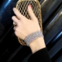 Thời trang mát mẻ và lộng gió Châu Âu và Hoa Kỳ phiên bản kim cương rộng đầy đủ của vòng tay khí chất hoang dã nữ phiên bản Hàn Quốc của trang sức vòng đeo tay hipster cá tính đơn giản vòng tay kim cương