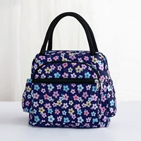 Глубокий синий фоновый цвет цветок цветок