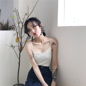 Dora Chaoren Hall Hồng Kông hương vị retro chic màu rắn đan yếm trong mùa hè nữ hoang dã tự trồng đáy áo