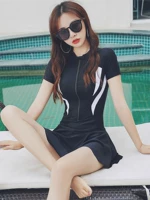 Черно -белое высокое качество (прямые волосы)