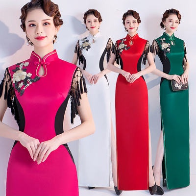 taobao agent Red colored wedding dress, Chinese style, for catwalk