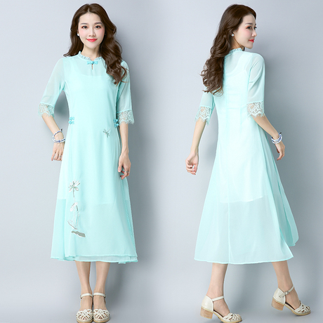 1812原版现货芊芊新款女装复古绣花连衣裙七分袖中长开叉裙子旗