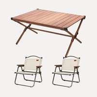 Два стула, один стол