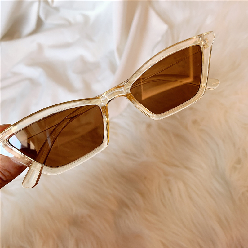 Silveryvintage Sunglasses Port style Europe and America Retro photograph cat eye Sunglasses Purple series lovers pose female collocation