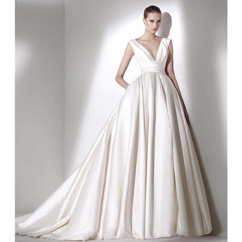 2022 New wedding dresses V -neck show thin satin dresses Dragoning bride large size can customize minimalist wedding dresses