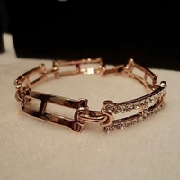 1 mảnh ~ nhà phiên bản tiếng Hàn của chiếc vòng đeo tay kim cương hoang dã đơn giản phổ biến Super flash rhinestone mạ vàng không gây dị ứng vòng đeo tay nữ vòng tay gỗ sưa