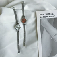 Брендовый серебряный браслет, часы, маленькая изысканная цепь, циферблат для школьников, тонкий ремешок, простой и элегантный дизайн, маленький циферблат