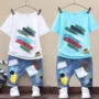 Suit bé trai mùa hè ngoại quốc 2019 new boy phiên bản Hàn Quốc của áo thun ngắn tay denim quần thể thao hai dây - Quần jean quần áo trẻ em 10 tuổi