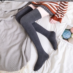 简约女式过膝长筒袜图片