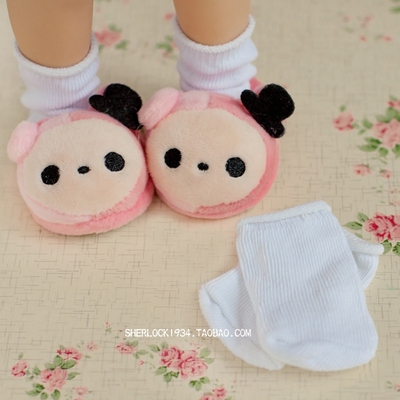 taobao agent Disney Salon doll giant baby can wear socks