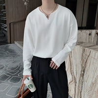 Осенняя брендовая дизайнерская однотонная футболка, комфортный лонгслив, нижняя рубашка, в корейском стиле, популярно в интернете, V-образный вырез, тренд сезона, длинный рукав