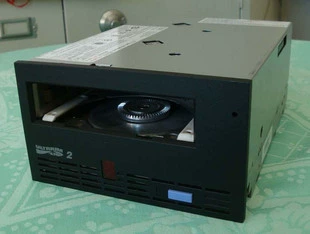 IBM LTO2 встроенный -ленточная машина 200 ГБ/400 ГБ, интерфейс LVD SCSI