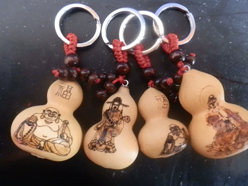 Натуральные бутики руки скручивают маленькую пирографическую пирографическую живопись тыквы тыквы для ключей, Джин Чан, плавное плавание в мире и из мира и т. Д.