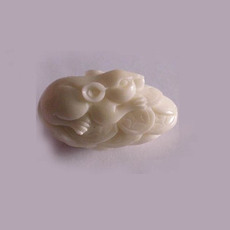 Изделие с гравюрой на слоновой кости