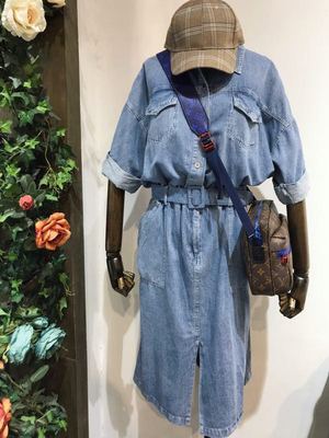 Yirong quốc tế quần jean váy mới phụ nữ Hàn Quốc eo mỏng thời trang tính khí thường dài váy shop quần áo nữ Sản phẩm HOT