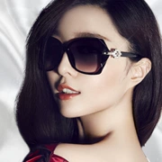 Đặc biệt hàng ngày 2018 phụ nữ mới kính mát Hàn Quốc kính mát retro dài mặt tròn mặt lái xe kính bán buôn