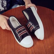 Giày vải nữ mùa hè 2018 hoang dã Hàn Quốc sinh viên bình thường chic board giày cao đẳng Velcro cơ bản giày trắng