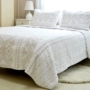 Xuất khẩu bông Châu Âu giường bìa trắng thêu quilting là ba mảnh bông điều hòa không khí là mùa hè mát mẻ giường đôi bộ ga giường cao cấp