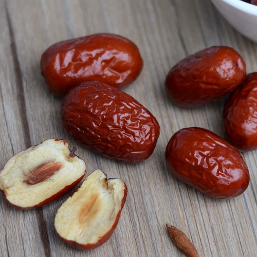 Красные свидания Ruoqiang Jujube 500 грамм