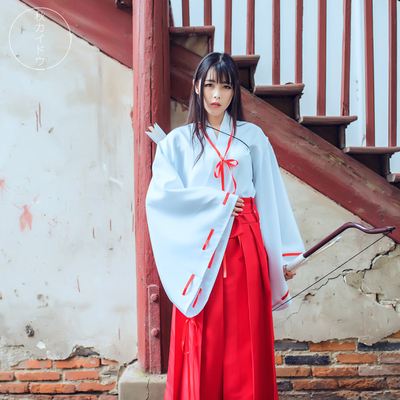 taobao agent In stock, a full set of free shipping!Inuyasha cosplay clothing oranges COS COS kimono witch clothing full set