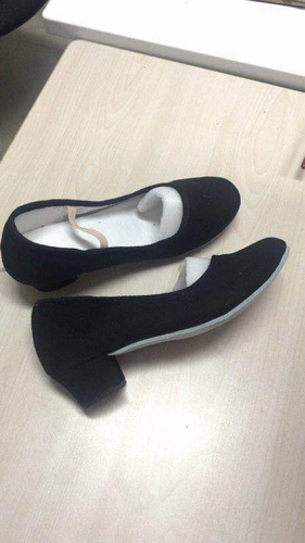 Танцы колледжа чернокожие танцевальные туфли Синьцзян обувь для обуви