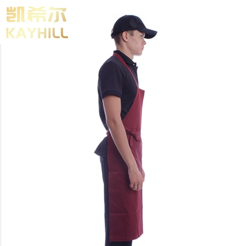 Ресторан Kaishir, висящий недалеко от апреля апреля, мужчина -шеф -повар работники, апрельские кухонные аксессуары пыли пыли пылец