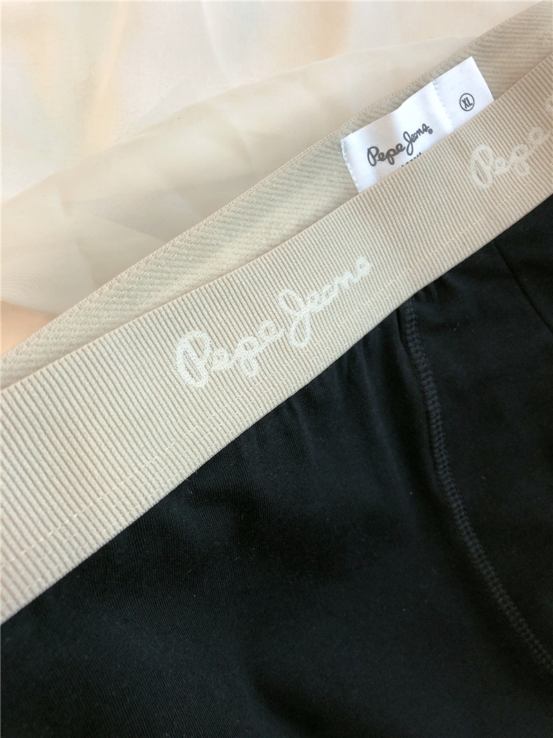 Black Light Coffee Edge5 piece free shipping ● Europe and America original single foreign trade high quality pure cotton Solid color middle-waisted Flat angle Boxer underwear man