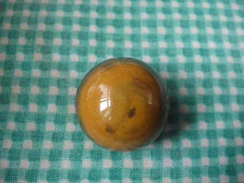 Антикварные монеты из воскового агата, марки из розового дерева из нефрита