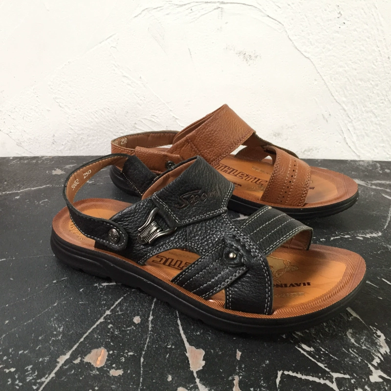 Xử lý mã bị hỏng 2019 mùa hè giày da nam mới bằng da bò mềm đế mềm thoải mái hai đôi giày đi biển đi dép trung niên - Sandal