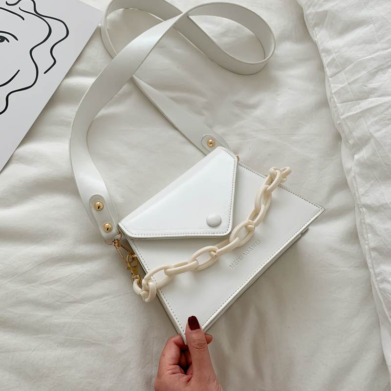 White2021 new pattern Wanghonggang wind Small square bag fashion Wide shoulder strap Inclined shoulder bag Versatile ins tide Foreign style One shoulder Female bag