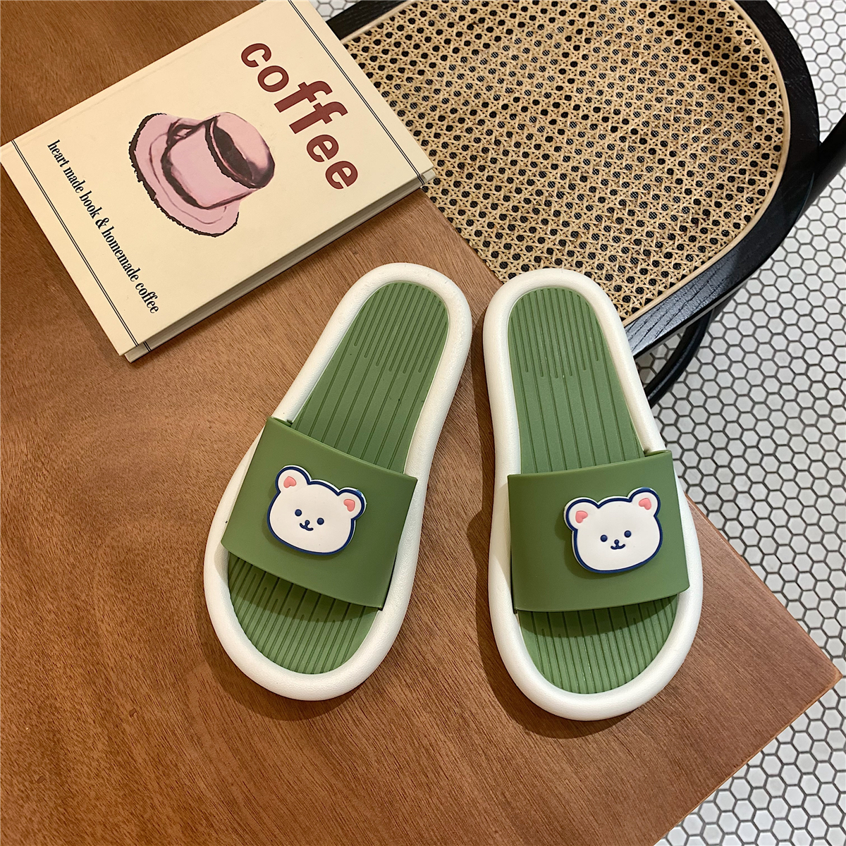 GreenSliver lovely Cartoon slipper female summer ins Girlish heart household non-slip Deodorization lovers Thick bottom Sandals Wear out