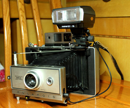 Polaroid, орган, мигающая камера, лампа, мигающий свет