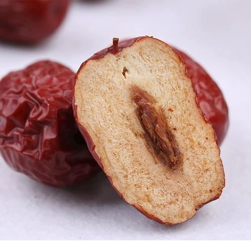 Новые товары Синьцзян Специализированные Эпиконы и другие Ruoqiang Jujube 500g Ruoqian, красные даты, серый Jujube, Orchid Lanzao Food Free Shipping