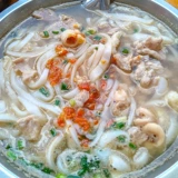 Аутентичный Nanning Laooyou Fan Guangxi Laooyou Soup Syg Pig Pig Flap