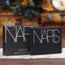 NARS công suất sửa chữa ba chiều bột LAGUNA sửa chữa bóng 8G 5101 tạo khối 2 đầu Bóng