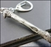 Assassin Creed Odyssey Leonidas Spear Keychain trò chơi thiết bị ngoại vi mặt dây chuyền trang sức vũ khí trang trí mát mẻ - Game Nhân vật liên quan