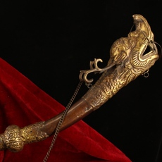 Винтажные предметы обихода из золота 金器，西藏收老纯铜纯手工打造龙头号