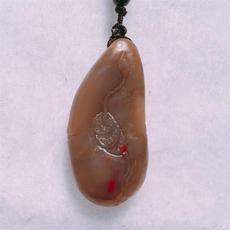 Ювелирный камень 中国四大名石 天然老坑昌化鸡血石 牛角冻福在眼前挂件