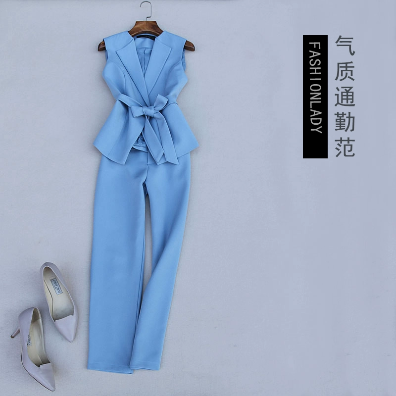 Miễn phí vận chuyển quần áo mùa xuân thời trang mới đi lại phù hợp với phụ nữ phiên bản Hàn Quốc của tự tu luyện ren-up vest cao eo quần chín điểm - Bộ đồ