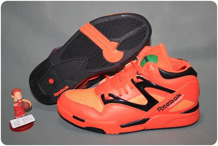 锐步reebok pump omni lite 蜂巢科技 限量复古篮球鞋v60289 特价499