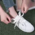 2017 mùa hè ribbon nửa hỗ trợ giày trắng nữ Hàn Quốc phiên bản của hoang dã giản dị giày trắng mà không cần gót một bàn đạp giày vải giày thể thao đẹp Plimsolls